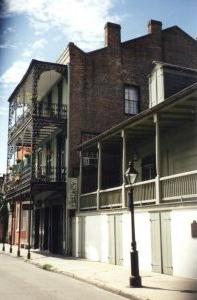 historic new orleans building on Dumaine St